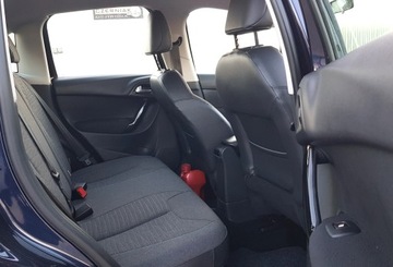 Citroen C3 II Hatchback facelifting 1.6 e-HDi 92KM 2015 CITROEN C3 II 1.6 HDi 92 KM z Niemiec Klima Navi, zdjęcie 21