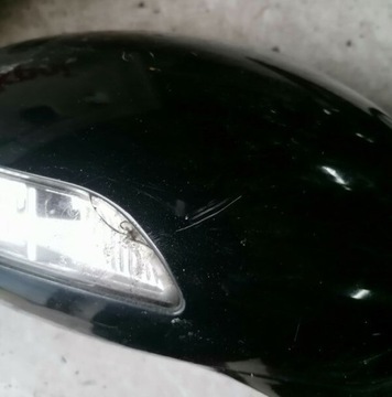 MERCEDES S W221 05-13R - ZRCÁTKO VNĚJŠÍ PRAVÉ 16PIN