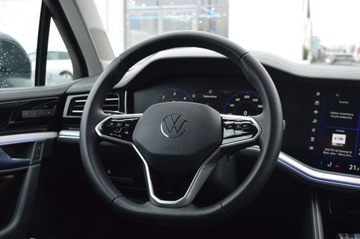 Volkswagen Touareg III SUV 3.0 V6 SCR TDI 286KM 2023 Volkswagen Touareg 3.0 V6 TDI SCR 4Mot ,Salon PL,Serwis ASO,Bezwypadkowy,, zdjęcie 29
