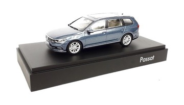 МОДЕЛЬ АВТОМОБИЛЯ VW Passat B8 Вариант 1:43 Дилерский центр