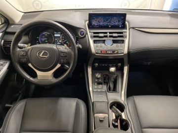 Lexus NX I SUV Facelifting 300h 197KM 2021 Lexus NX 300h F Impression AWD I (2014-2021) 300h, zdjęcie 10