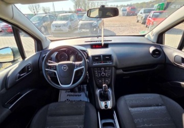 Opel Meriva II Mikrovan 1.4 Twinport ECOTEC 100KM 2011 Opel Meriva 1,4 Ben 101 km 1.4 Benzyna 101KM, zdjęcie 4