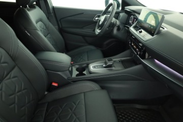 Nissan Qashqai III Crossover Facelifting 1.3 DIG-T MHEV 158KM 2025 Nissan Qashqai 1.3 DIG-T MHEV, 1. Właściciel, zdjęcie 6