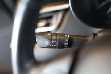 Toyota C-HR I Crossover Facelifting 1.8 Hybrid 122KM 2023 Toyota C-HR 1.8 Hybrid Style 1.8 Hybryda 122KM, zdjęcie 35