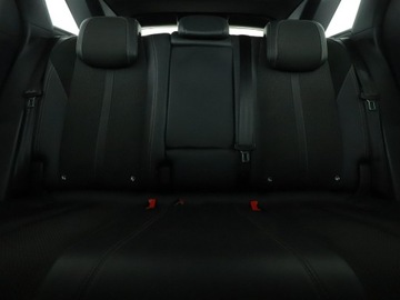 Peugeot 3008 II Plug-In Hybrid Facelifting 1.6 HYBRID 225KM 2022 Peugeot 3008 PHEV full LED virtual cocpit, zdjęcie 17