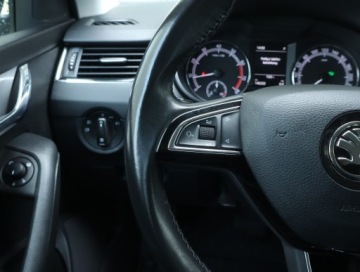 Skoda Octavia III Kombi Facelifting 2.0 TSI 190KM 2018 Skoda Octavia 2.0 TSI, Salon Polska, DSG, Klima, zdjęcie 18