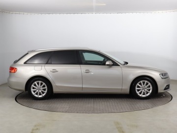 Audi A4 B8 Avant Facelifting 2.0 TDI 112g 136KM 2013 Audi A4 2.0 TDI, Klima, Klimatronic, Parktronic, zdjęcie 4