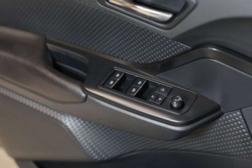 Toyota C-HR I Crossover 1.2L Turbo 116KM 2016 Toyota C-HR 1.2 T Premium 1.2 Benzyna 116KM, zdjęcie 31