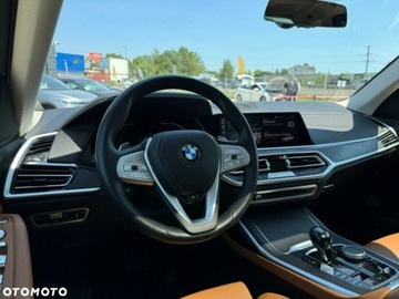 BMW X7 SUV Facelifting 3.0 40i 381KM 2022 BMW X7 xDrive40i, 3.0L 3.0 Benzyna 382KM, zdjęcie 9