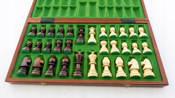 БОЛЬШИЕ ШАХМАТЫ ОРАВА интарсия (50х50см)