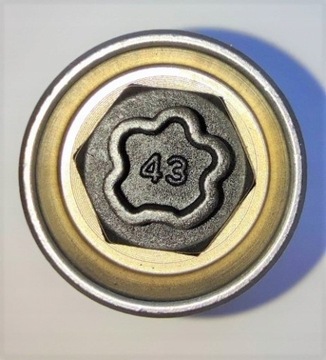 Nasadka / Adapter / śruba zabezpieczająca / złodziejka do BMW KOD wzór 43