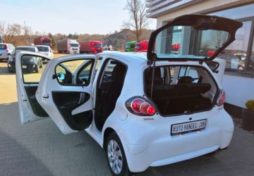 Toyota Aygo I Hatchback 5d Facelifting 1.0 VVT-i 68KM 2012 Toyota Aygo 1,0 Klima 68 km Benzyna 68KM, zdjęcie 24