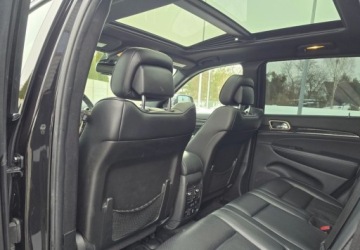 Jeep Grand Cherokee IV Terenowy Facelifting 3.6 V6 286KM 2015 Jeep Grand Cherokee Jeep Grand Cherokee 3.6 V6 Overland EU6 3.6 Benzyna, zdjęcie 32