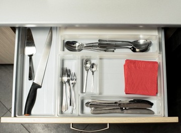 PUDEŁKA POJEMNIKI DO SZUFLADY ORGANIZERY TOALETKI