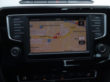 Volkswagen Passat B8 Limousine 2.0 TSI BlueMotion Technology 220KM 2017 VW Passat 2.0 TSI, Salon Polska, Serwis ASO, zdjęcie 12