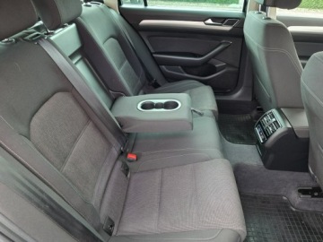 Volkswagen Passat B8 Variant 2.0 TDI BlueMotion SCR 150KM 2018 Volkswagen Passat 2.0 TDI DSG *bezwypadkowy* tylko, zdjęcie 7