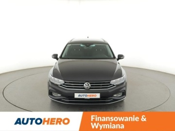 Volkswagen Passat B8 Variant Facelifting 2.0 TDI SCR 150KM 2020 Volkswagen Passat automat virtual cocpit full LED, zdjęcie 10