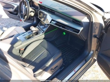 Audi A6 C8 2024 Audi a6 Premium 45 2024 2.0l 2.0 Benzyna 261KM, zdjęcie 8