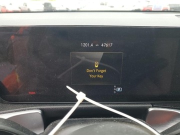 Mercedes GLB 2023 Mercedes-Benz GLB 250 4Matic 2023 2.0l 2.0 Benzyna 221KM, zdjęcie 9