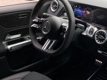 Mercedes GLB SUV 2.0 250 224KM 2025 MERCEDES-BENZ GLB 250 4-Matic AMG Line 2.0 (224KM) 2025, zdjęcie 7