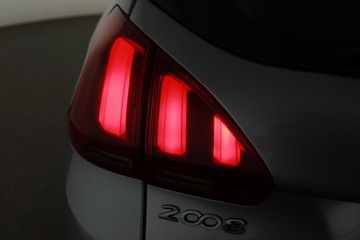 Peugeot 2008 I SUV Facelifting 1.2 PureTech 82KM 2017 Peugeot 2008 1.2 PureTech, Salon Polska, Navi, zdjęcie 14