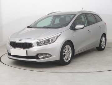 Kia Ceed II Kombi 1.6 CRDi 110KM 2014 Kia Ceed 1.6 CRDi, Salon Polska, Serwis ASO, zdjęcie 1