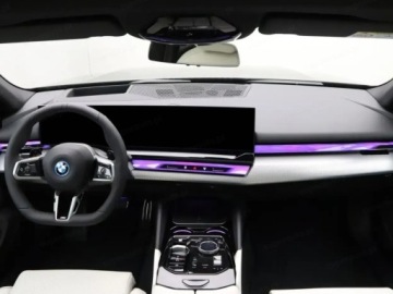 BMW Seria 5 G90-91 2026 BMW Seria 5 530e xDrive Sport Sedan 2.0 (299KM) 2026, zdjęcie 5