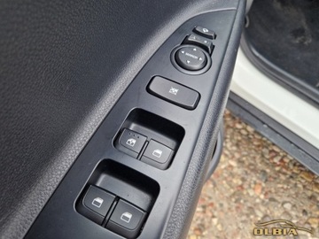 Kia Stonic Crossover 1.4 DOHC 100KM 2017 Kia Stonic Led Kamera Cofania Nawigacja 1.4 Benzyna 100KM, zdjęcie 20