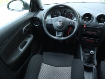 Seat Ibiza III 1.4 16V 85KM 2008 Seat Ibiza 1.4 16V, Klima, Klimatronic, zdjęcie 6