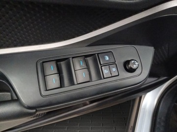 Toyota C-HR I Crossover Facelifting 1.8 Hybrid 122KM 2023 Toyota C-HR 1.8 Hybrid GPF Comfort 1.8 Hybrid GPF, zdjęcie 22