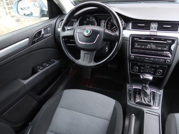 Skoda Superb II Sedan 1.8 TSI 160KM 2009 Skoda Superb 1.8 TSI, DSG, Klima, Klimatronic, zdjęcie 3