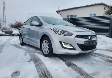 Hyundai i30 II Wagon 1.4 CVVT 100KM 2013 Hyundai i30 Swiezo sprowadzony. TUV 12 27. niski przebieg zarejestrowany, zdjęcie 10