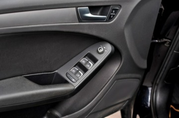 Audi A4 B8 Avant Facelifting 2.0 TDI 112g 136KM 2012 Audi A4 2.0TDI 136KM Lift Xenon Led Skóra, zdjęcie 11