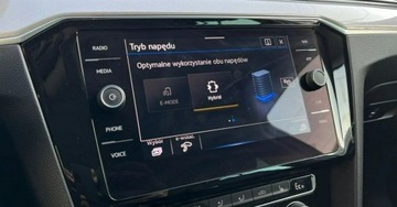 Volkswagen Passat B8 2020 Volkswagen Passat DSG PlugIn LED Webasto Piekny kolor Faktura VAT23, zdjęcie 36