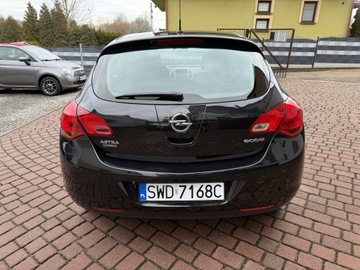 Opel Astra J Hatchback 5d 1.4 Twinport ECOTEC 100KM 2012 Opel Astra TYLKO125tyśkm SELECTION 2012 Klima 5D ZADBANA 1.4 Zwykła Benzyna, zdjęcie 36