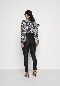 A4366 WŁOSKOWANE SPODNIE JEANS MISSGUIDED XS