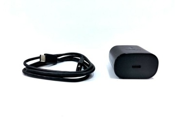 ŁADOWARKA Z KABLEM USB C -