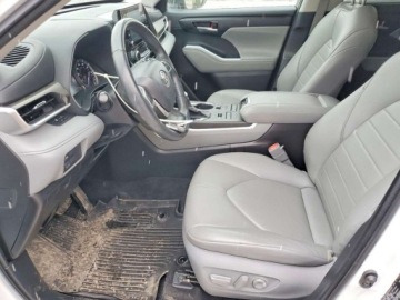 Toyota Highlander III 2022 Toyota Highlander XLE 2022 3.5 Benzyna 295KM, zdjęcie 7