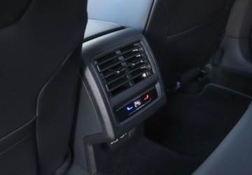 Volkswagen Golf VIII Hatchback Facelifting 1.5 eTSI mHEV 150KM 2025 Volkswagen Golf Climatronic, LED Plus, pakiet zimowy, dostepny od reki, zdjęcie 16