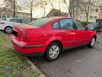 Volkswagen Passat B5 Sedan 1.6 100KM 2000 Volkswagen Passat Volkswagen Passat 1,6 Benzyna Klimatyzacja Zamiana 1.6, zdjęcie 3