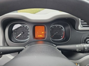 Fiat Panda III VAN 1.2 69KM 2014 Fiat Panda Rezerwacja, zdjęcie 6