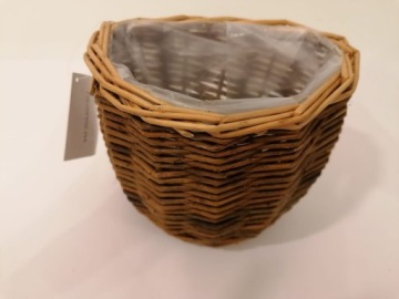 Вазон для цветов, овальная плетеная корзина