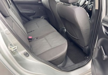 Suzuki Swift V Hatchback 5d 1.3 DDiS 75KM 2013 Suzuki Swift Auto wyglada i jezdzi jak nowenavialu 16 1.2 Diesel 75KM, zdjęcie 21