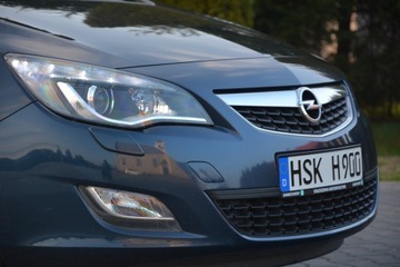 Opel Astra J Hatchback 5d 1.4 Turbo ECOTEC 140KM 2011 OPEL ASTRA J 1.4 Turbo 140 KM, zdjęcie 9