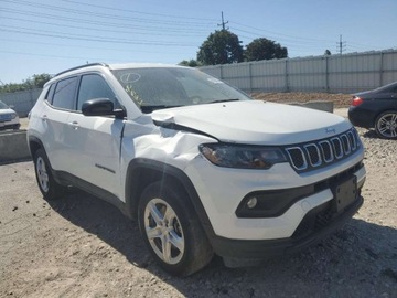 Jeep Compass II 2023 Jeep Compass Latitude 2023 2.0l 2.0 Benzyna 200KM, zdjęcie 4
