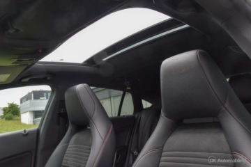 Mercedes CLA C117 Shooting Brake Facelifting 2.0 220 184KM 2017 Mercedes-Benz CLA CLA 220 4-MATIC 184KM Shooting-Brake AMG Panorama Salon, zdjęcie 21