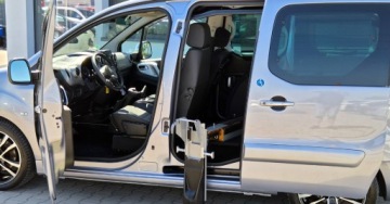 Citroen Berlingo II 2016 Citroen Berlingo 1,6 HDI Automat Dla Kierowcy Inwalidy RGH Podajnik do wo, zdjęcie 20