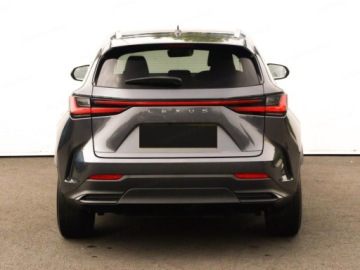 Lexus NX II SUV Facelifting 2.5 450h+ 292KM 2026 LEXUS NX 450h+ Prestige AWD Suv 2.5 (292KM) 2026, zdjęcie 4