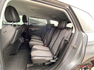 Peugeot 5008 II Crossover 1.6 BlueHDI 120KM 2018 Peugeot 5008 1.6 hdi Automat 7 osob. Ledy pol skory Navi kamera zamiana g, zdjęcie 25