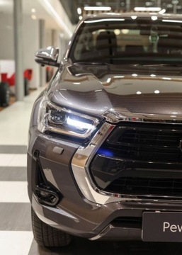 Toyota Hilux VIII Podwójna kabina Facelifting 2.8 D-4D 204KM 2024 Toyota Hilux 2.8 D-4D mHEV Double Cab Executive 4x4 aut 2.8 Diesel 204KM, zdjęcie 25